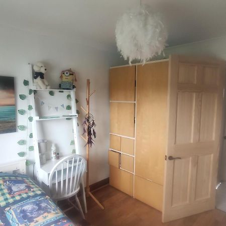 Single bedroom in quiet neighbourhood Glasgow Buitenkant foto